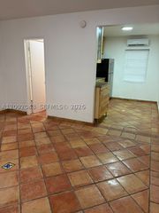 645 NE 77th St 8, Miami, FL 33138