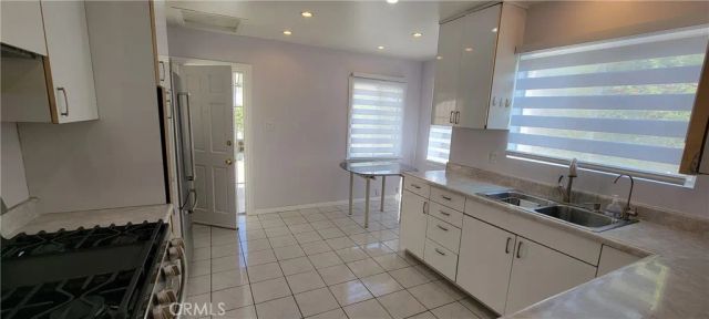 567 South Street, Glendale, CA 91202