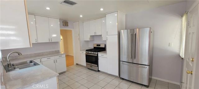 567 South Street, Glendale, CA 91202