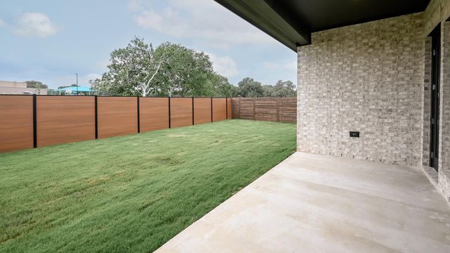 315 Foxfire CV, Lockhart, TX 78644