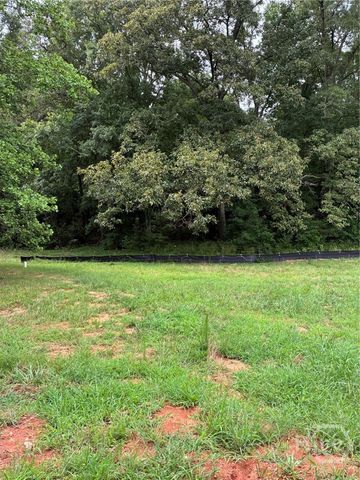 164 Charlotte Drive, Statham, GA 30666