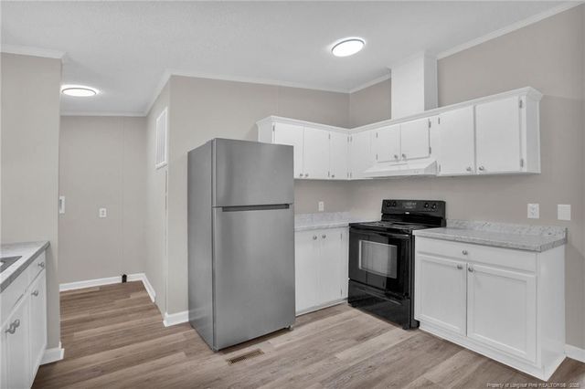 225 Oaktree Drive, Raeford, NC 28376