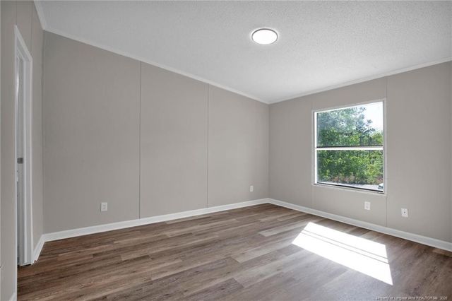 225 Oaktree Drive, Raeford, NC 28376