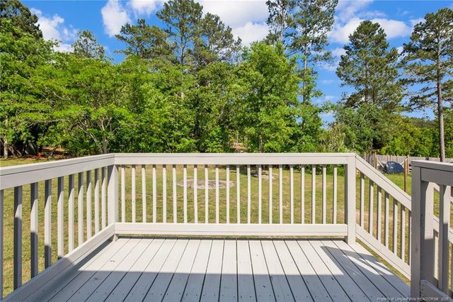 225 Oaktree Drive, Raeford, NC 28376