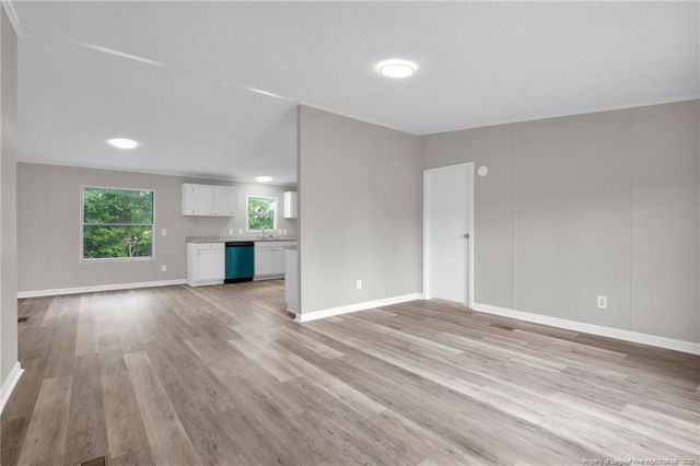 225 Oaktree Drive, Raeford, NC 28376