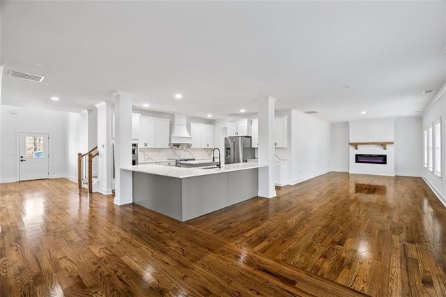 222 Silvercrest Drive, Acworth, GA 30101