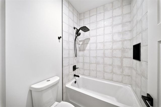 222 Silvercrest Drive, Acworth, GA 30101