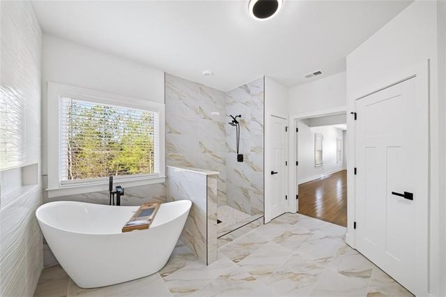 222 Silvercrest Drive, Acworth, GA 30101