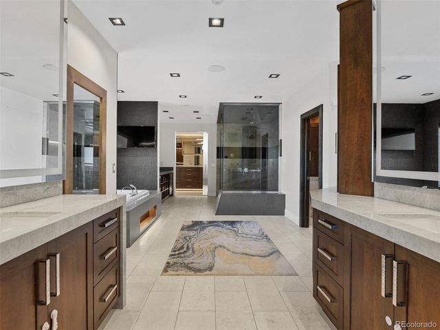 17819 E Easter Avenue, Foxfield, CO 80016