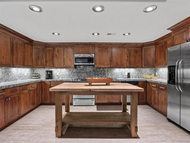 17819 E Easter Avenue, Foxfield, CO 80016