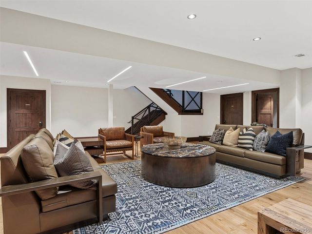 17819 E Easter Avenue, Foxfield, CO 80016