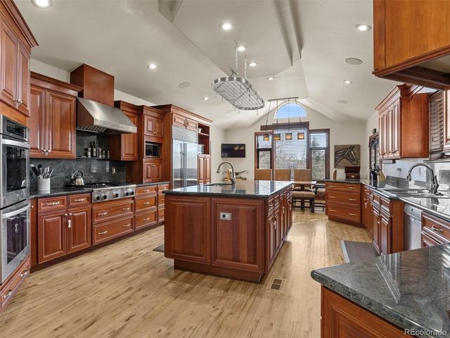 17819 E Easter Avenue, Foxfield, CO 80016