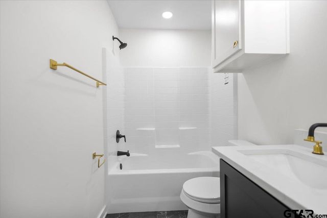 451 W. Harmony St., Tyler, TX 75702