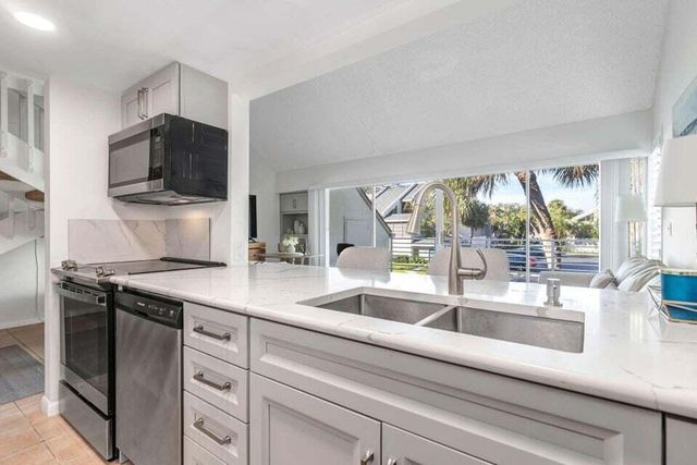 1605 S Us Highway 1 M2-214, Jupiter, FL 33477