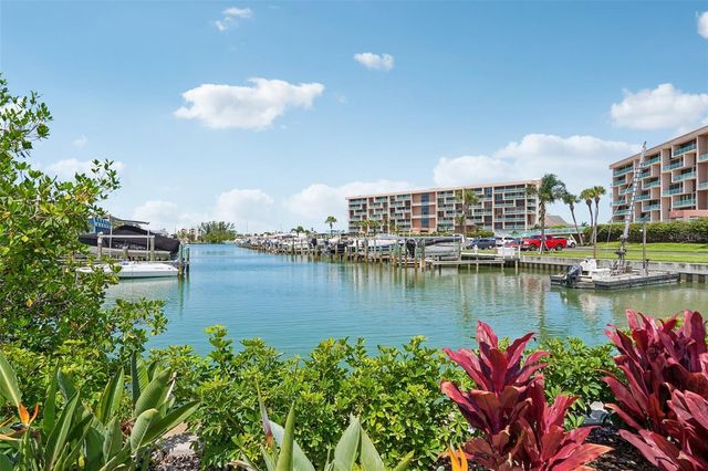 1 KEY CAPRI 406W, St Petersburg, FL 33706