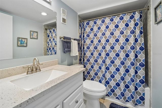 1 KEY CAPRI 406W, St Petersburg, FL 33706