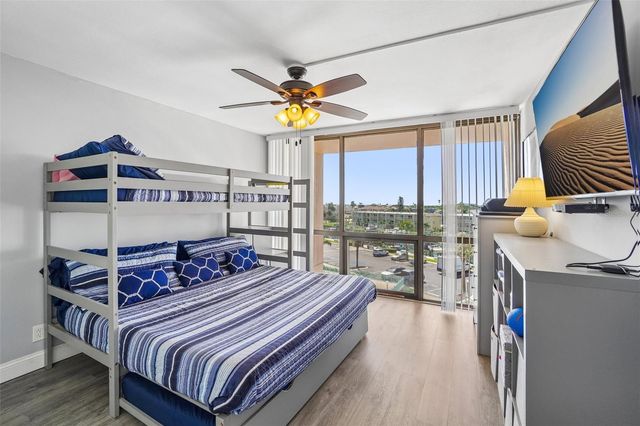 1 KEY CAPRI 406W, St Petersburg, FL 33706