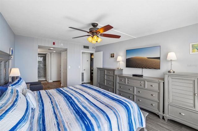 1 KEY CAPRI 406W, St Petersburg, FL 33706