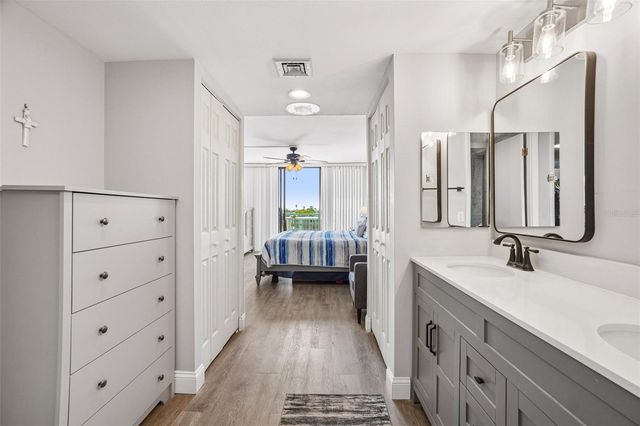 1 KEY CAPRI 406W, St Petersburg, FL 33706