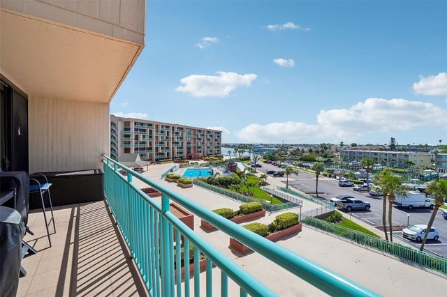 1 KEY CAPRI 406W, St Petersburg, FL 33706
