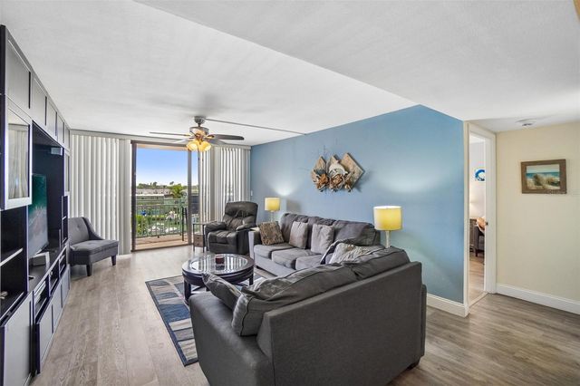 1 KEY CAPRI 406W, St Petersburg, FL 33706