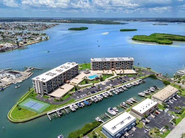 1 KEY CAPRI 406W, St Petersburg, FL 33706