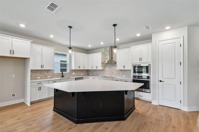 5729 LEAFLET TRAIL, Mount Dora, FL 32757