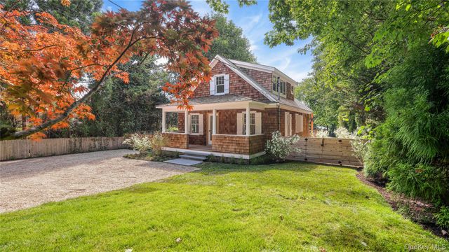 149 Accabonac Road, East Hampton, NY 11937