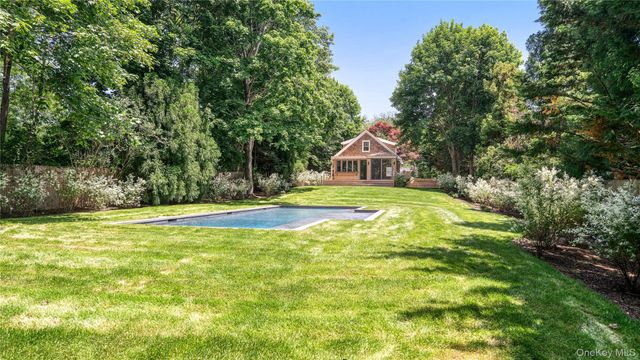 149 Accabonac Road, East Hampton, NY 11937