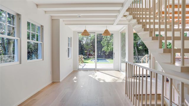 149 Accabonac Road, East Hampton, NY 11937