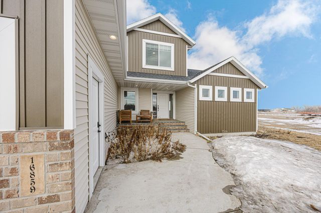 16859 Orchard Boulevard W, Harwood, ND 58042