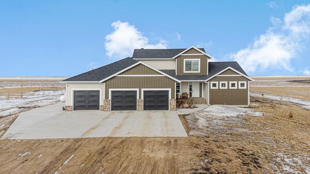 16859 Orchard Boulevard W, Harwood, ND 58042