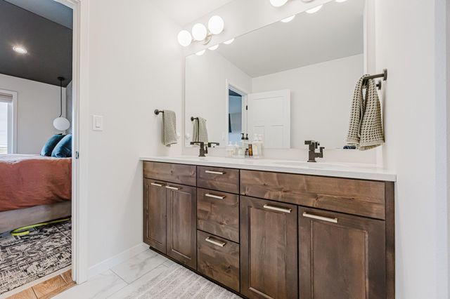 16859 Orchard Boulevard W, Harwood, ND 58042