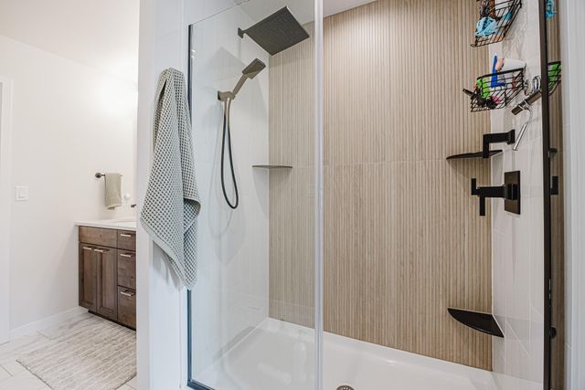 16859 Orchard Boulevard W, Harwood, ND 58042