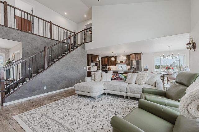 16859 Orchard Boulevard W, Harwood, ND 58042