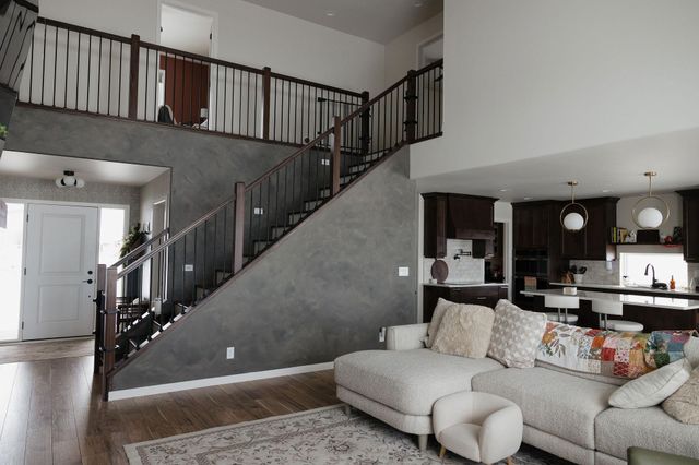 16859 Orchard Boulevard W, Harwood, ND 58042