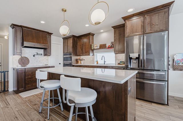 16859 Orchard Boulevard W, Harwood, ND 58042