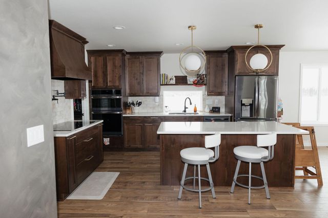 16859 Orchard Boulevard W, Harwood, ND 58042