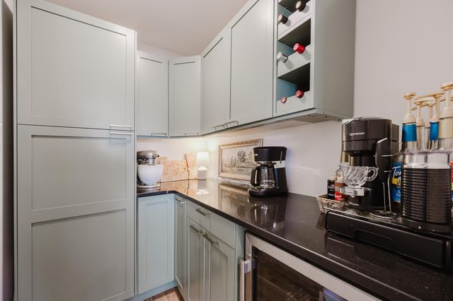 16859 Orchard Boulevard W, Harwood, ND 58042