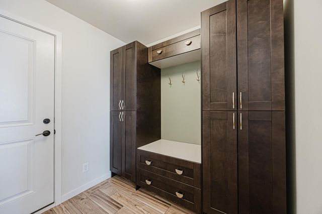 16859 Orchard Boulevard W, Harwood, ND 58042