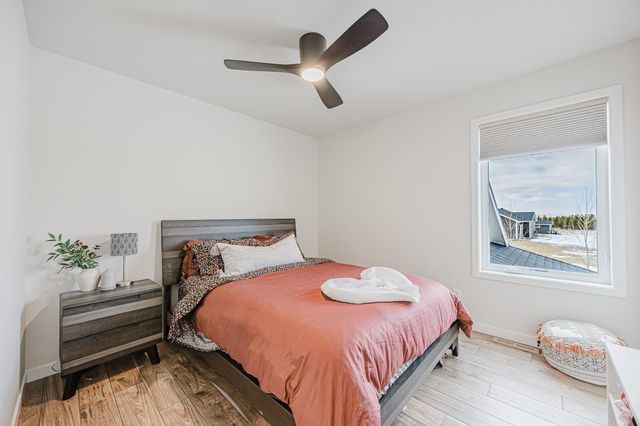 16859 Orchard Boulevard W, Harwood, ND 58042