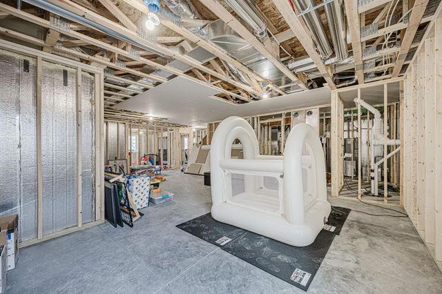 16859 Orchard Boulevard W, Harwood, ND 58042