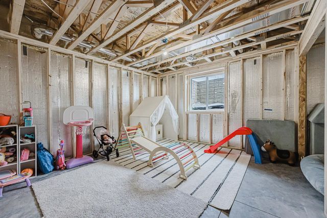 16859 Orchard Boulevard W, Harwood, ND 58042