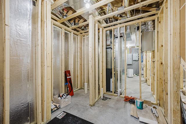 16859 Orchard Boulevard W, Harwood, ND 58042