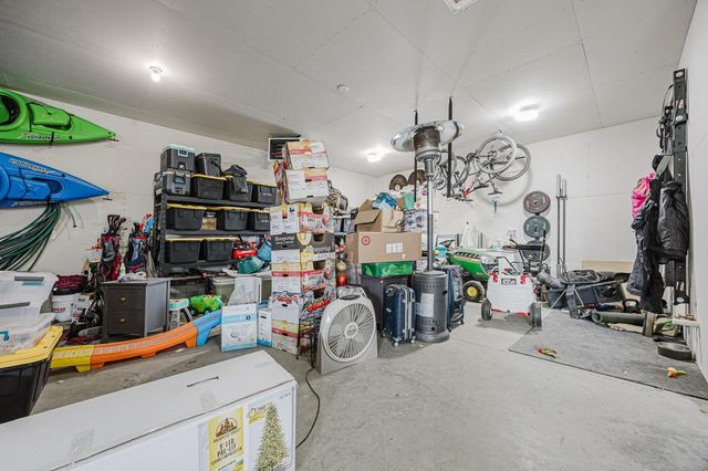 16859 Orchard Boulevard W, Harwood, ND 58042