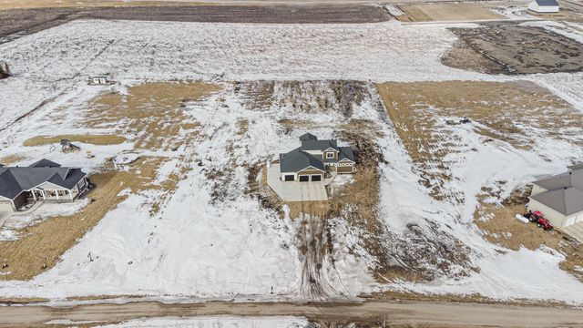 16859 Orchard Boulevard W, Harwood, ND 58042