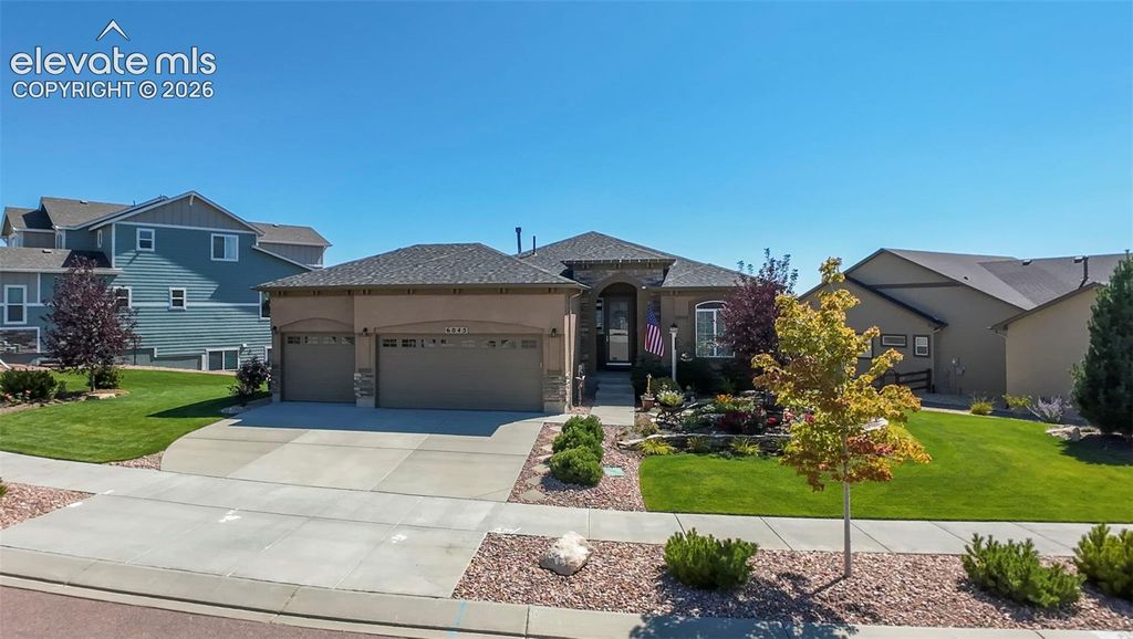 6045 Griffin Drive, Colorado Springs, CO 80924 — photo 2
