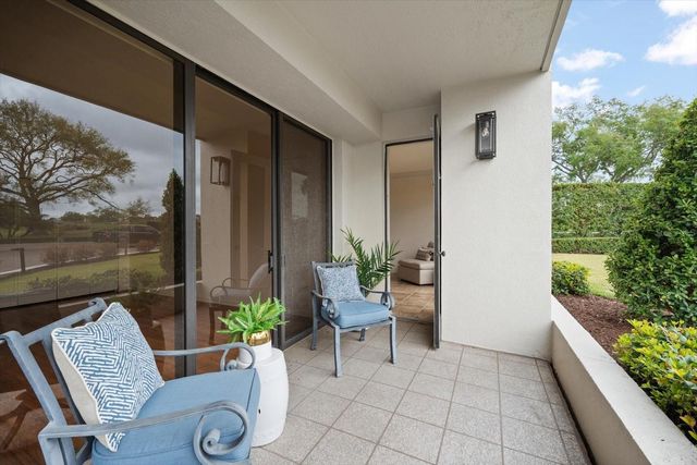 4 BELLEVIEW BOULEVARD 106, Belleair, FL 33756