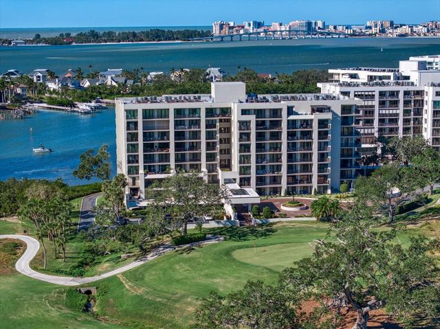 4 BELLEVIEW BOULEVARD 106, Belleair, FL 33756