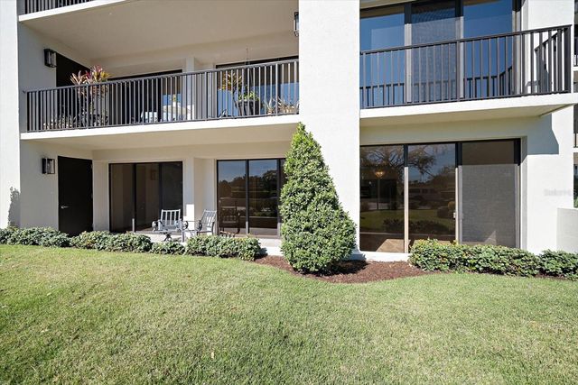 4 BELLEVIEW BOULEVARD 106, Belleair, FL 33756
